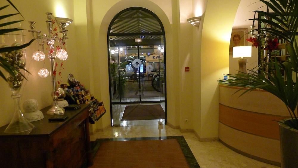 Hotel Excelsior Saint-Raphaël Exterior foto